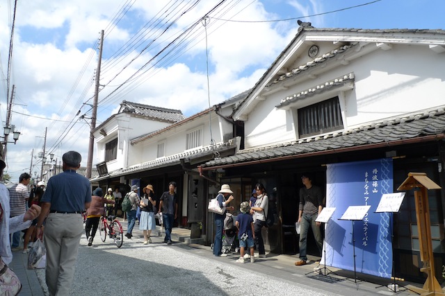 河原町妻入商家群