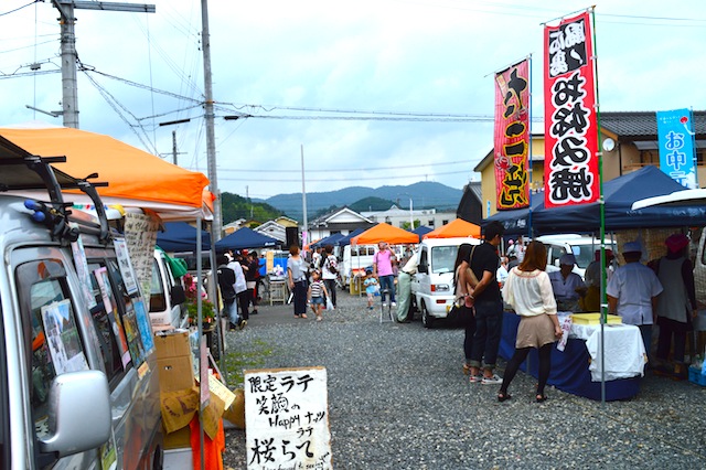 そのべ軽トラ市